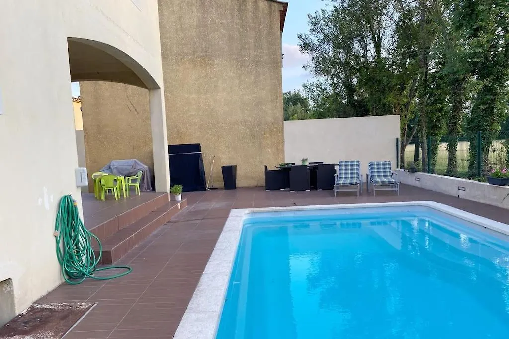 Villa Entiere. Alpilles Aix Marseille Avignon. Istres 0*,